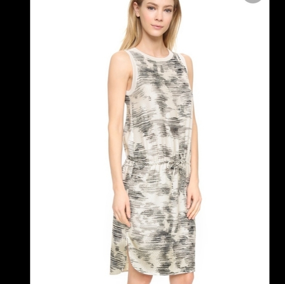 Vince 100% silk dress sleeveless abstract print - Picture 2 of 12